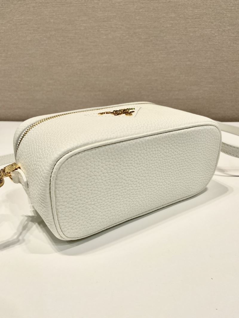 Pra*a box bags